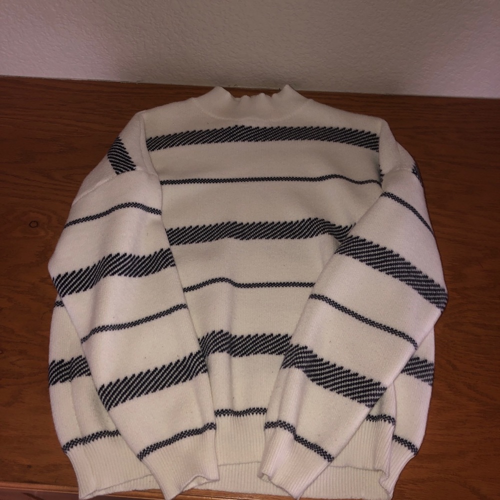 Forever 21 knitted sweater